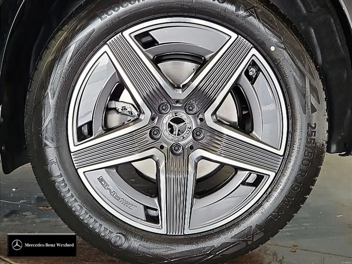 Mercedes-Benz GLC 220D 4Matic AMG Line - Image 5
