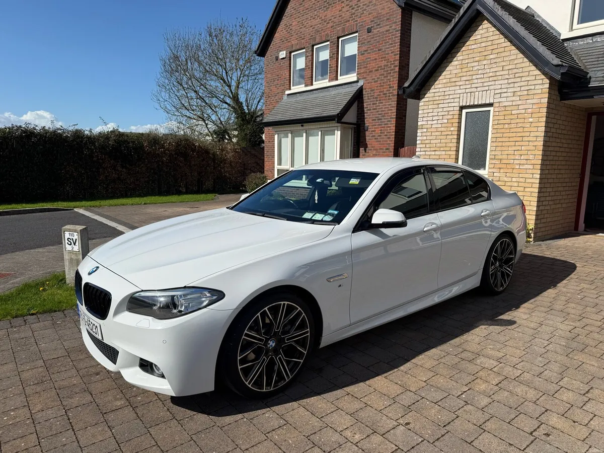 2015 BMW 520d MSport - Image 2