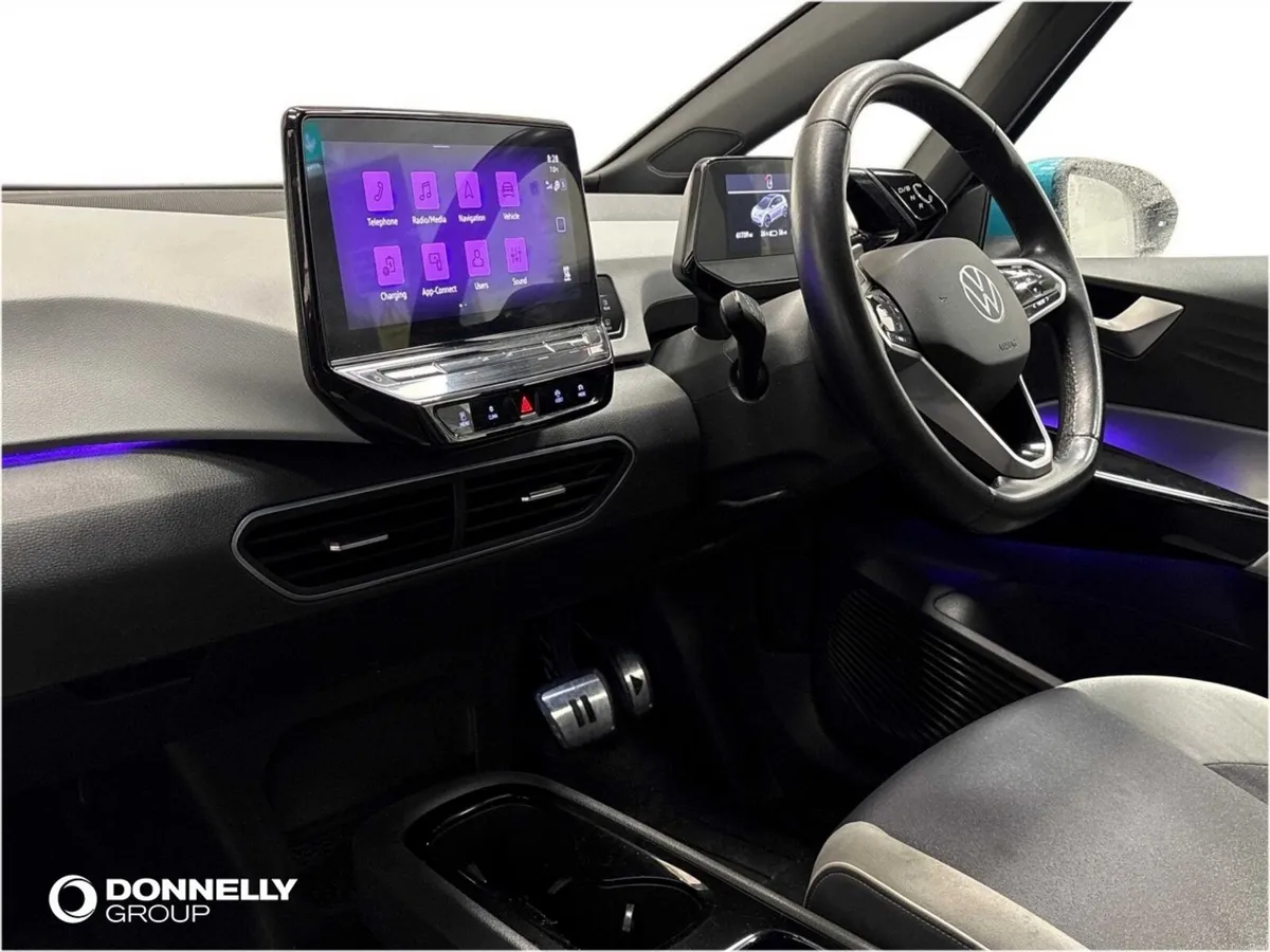 Volkswagen Id.3 Hatchback Family Pro - Image 2