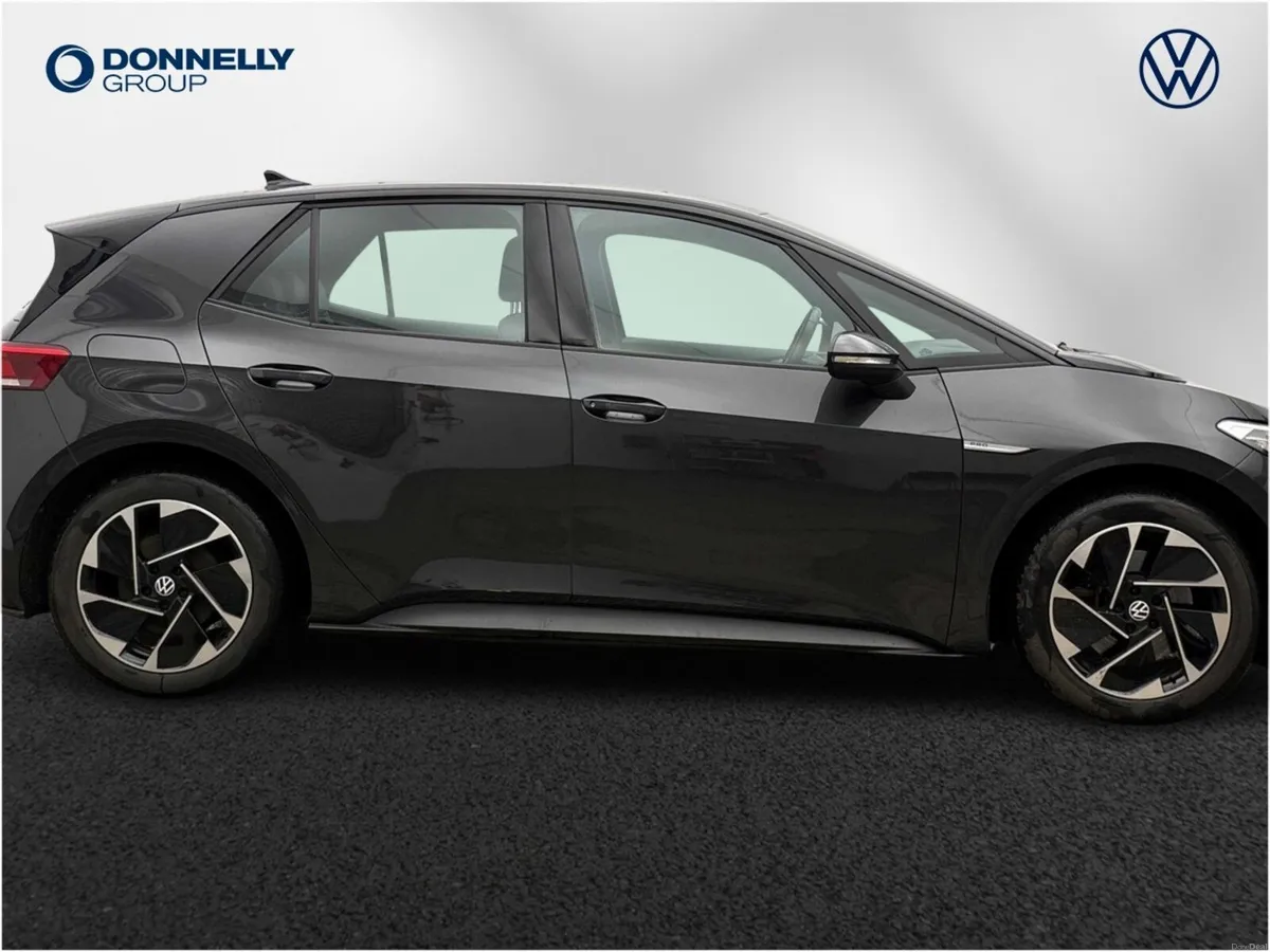 Volkswagen Id.3 Hatchback Life Pro - Image 4
