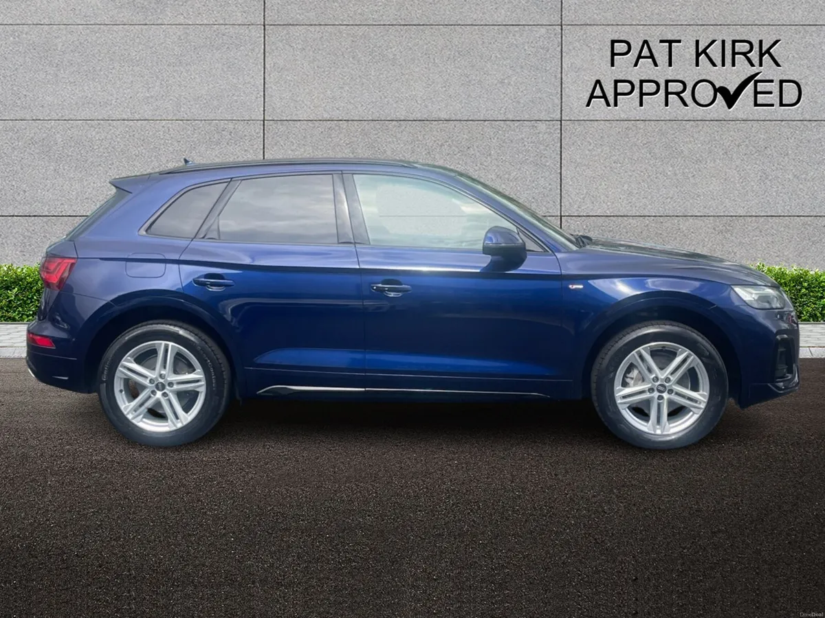 Audi Q5 Diesel Estate S Line - Image 3