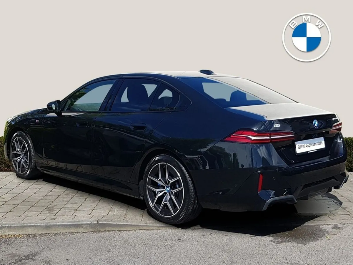 BMW i5 eDrive40 M Sport - Image 2