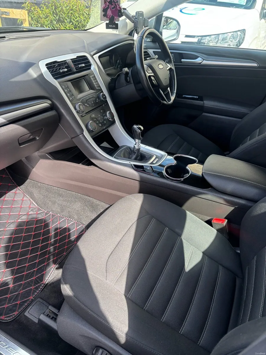Ford Mondeo 1.6L Zetec - Image 4