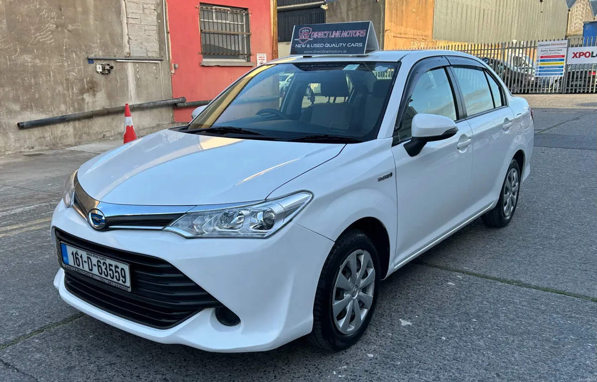 2016 Toyota Corolla / Axio - Image 2