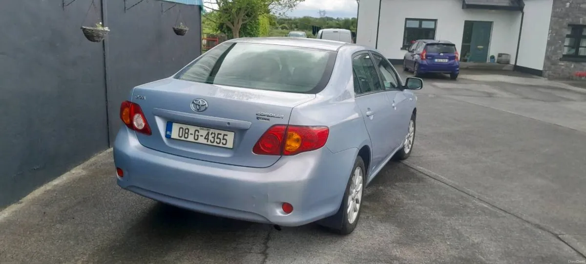 Toyota corolla - Image 4