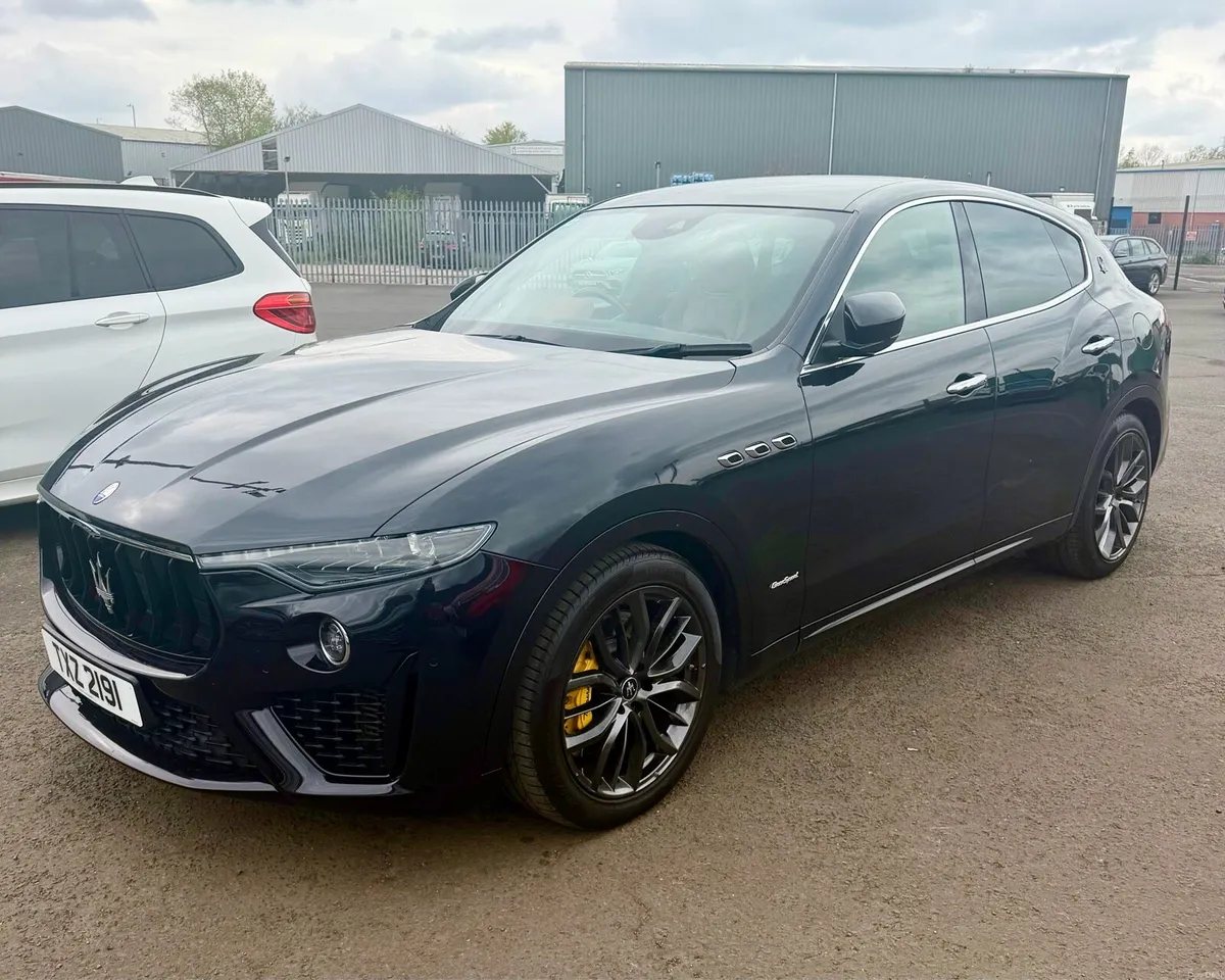Maserati Levante 2021 V6 3.0D Nerissimo GranSport - Image 2