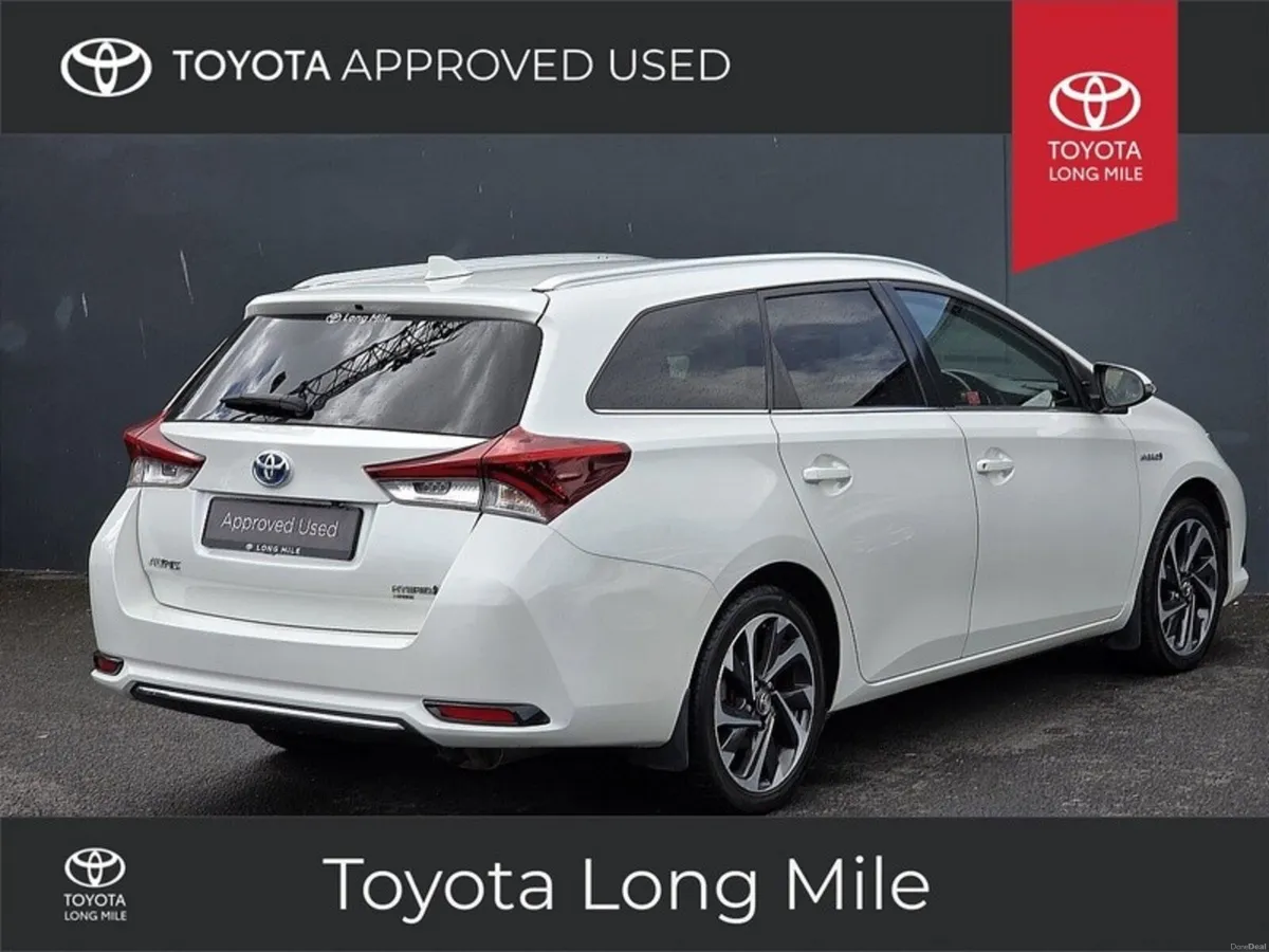 Toyota Auris 1.8 Hybrid Sol Touring Sport 5dr - Image 3
