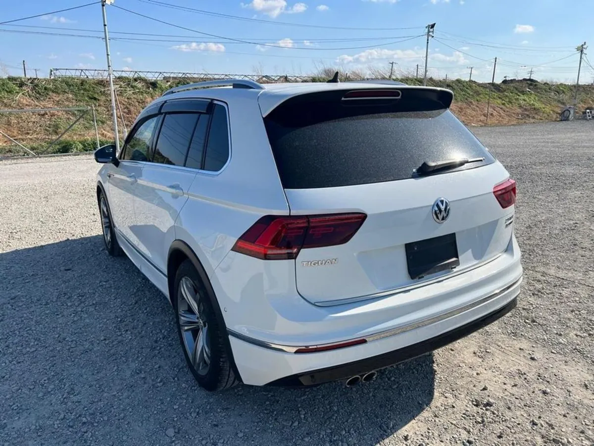 Volkswagen Tiguan TDI 4Motion R Line Leather - Image 4