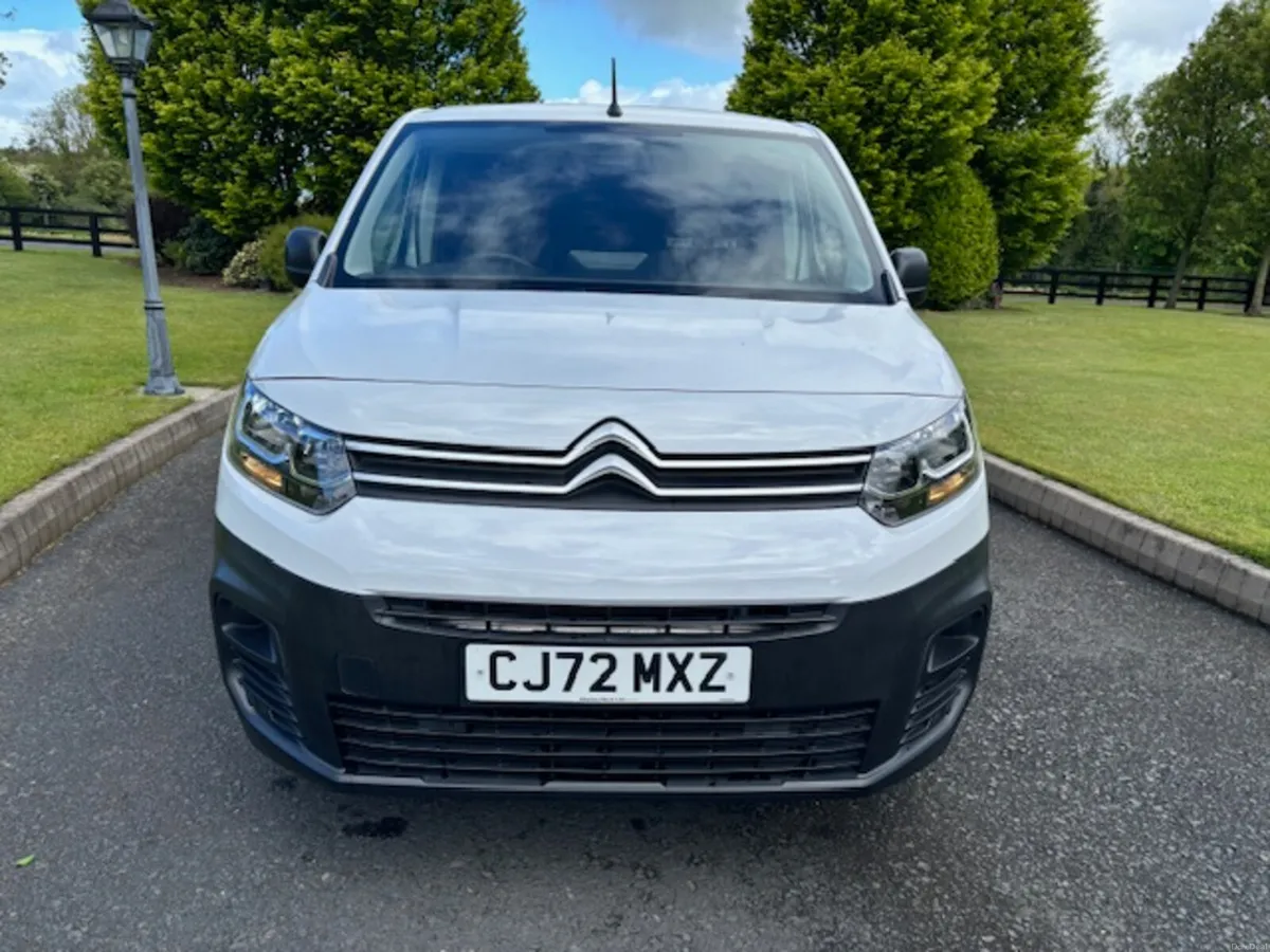 Citroen Berlingo 2023 - Image 2