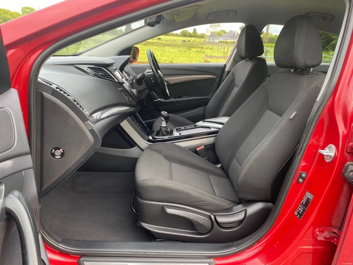 142 HYUNDAI i40 NCT 11/26 €4500 - Image 4