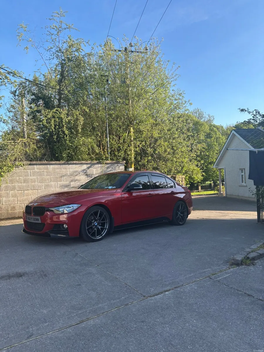 BMW 320d - Image 2