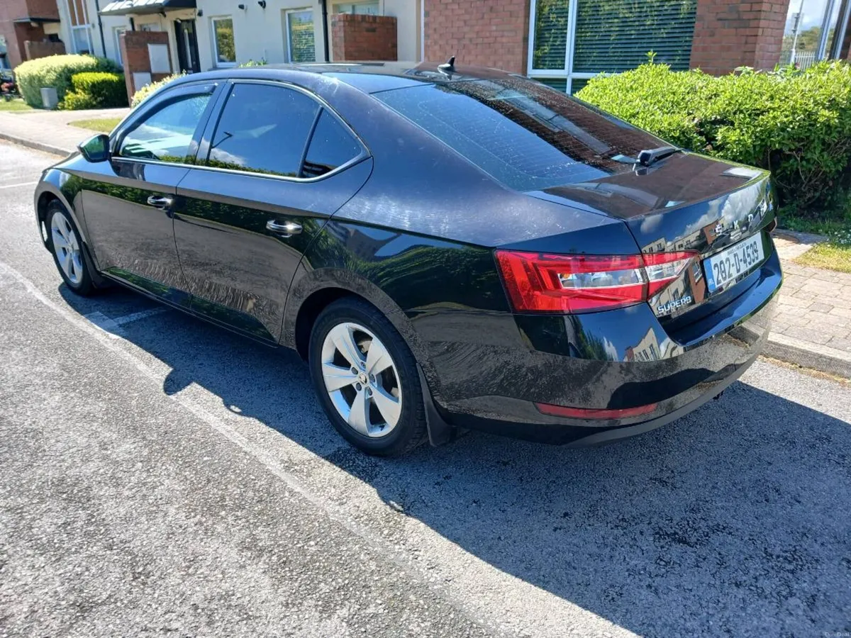 Skoda superb automatic - Image 4