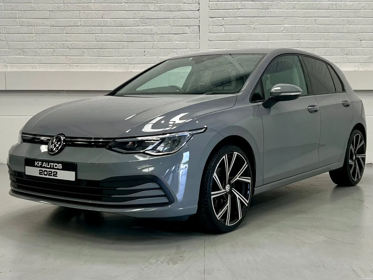 Volkswagen Golf Life 2.0TDI 115bhp 6 Speed Manual - Image 1