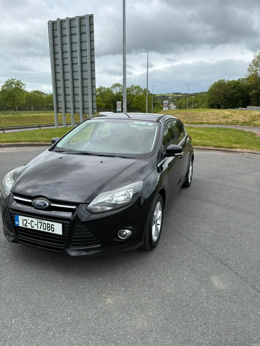 Ford focus 2012 one owner car - Image 1