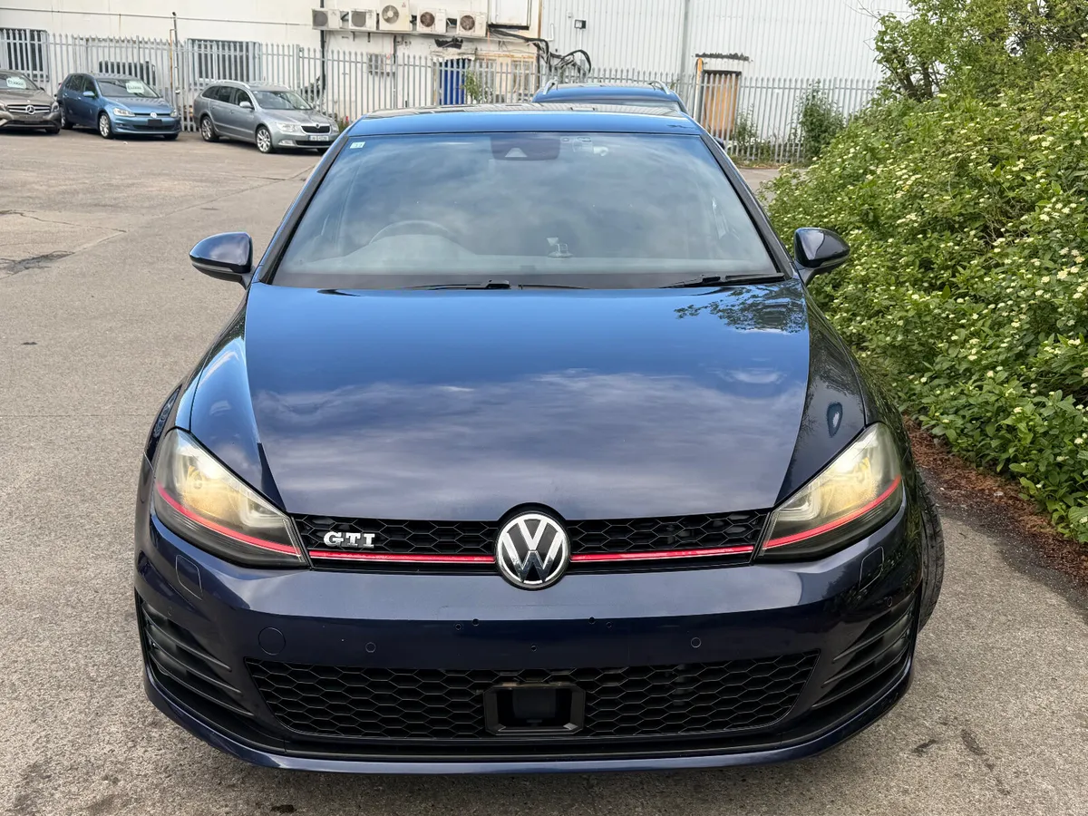 Volkswagen Golf GTI Automatic - Image 3