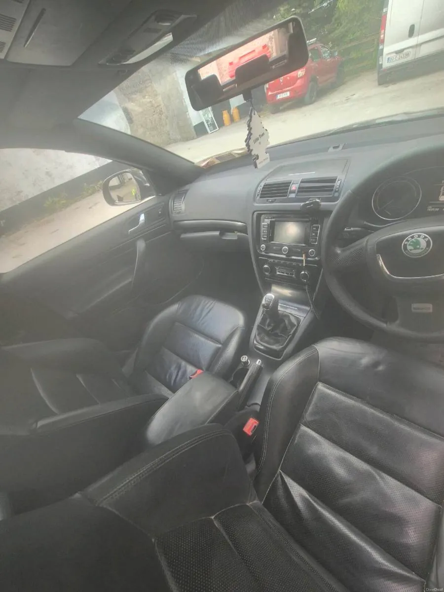 Skoda Vrs 2013 2L TDI Blackline - Image 6