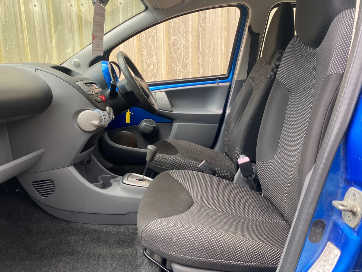 Toyota Aygo 2010///AUTOMATIC/// - Image 4