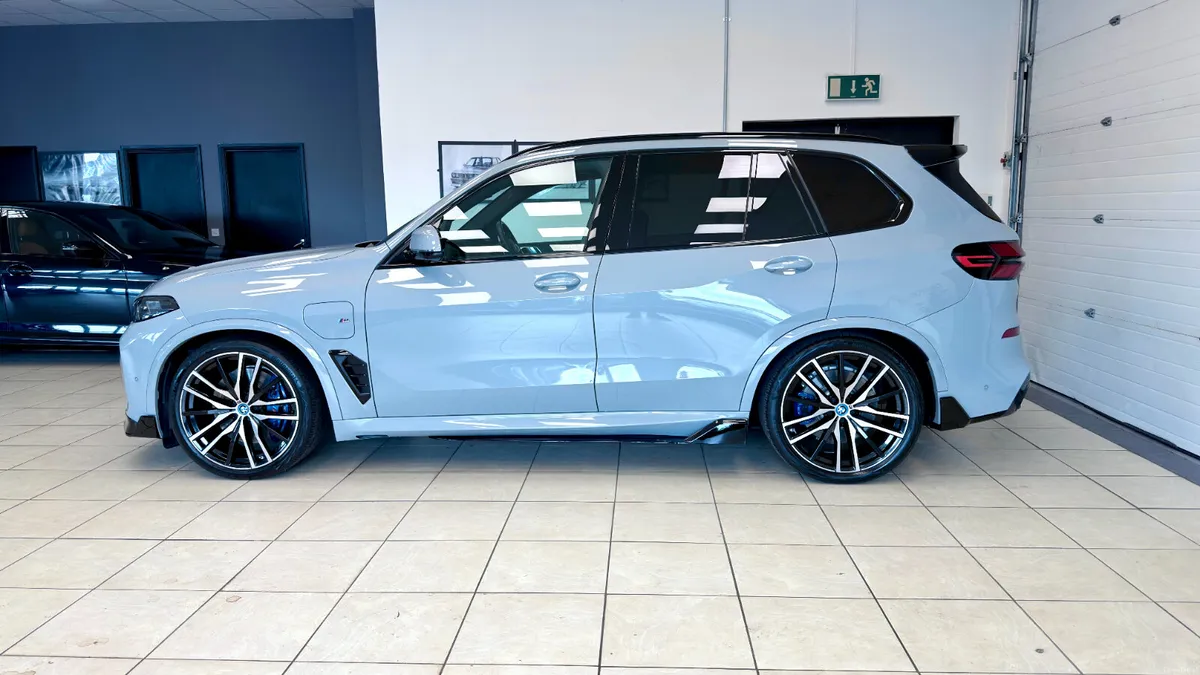 BMW X5 50E MSPORT PRO - Image 3