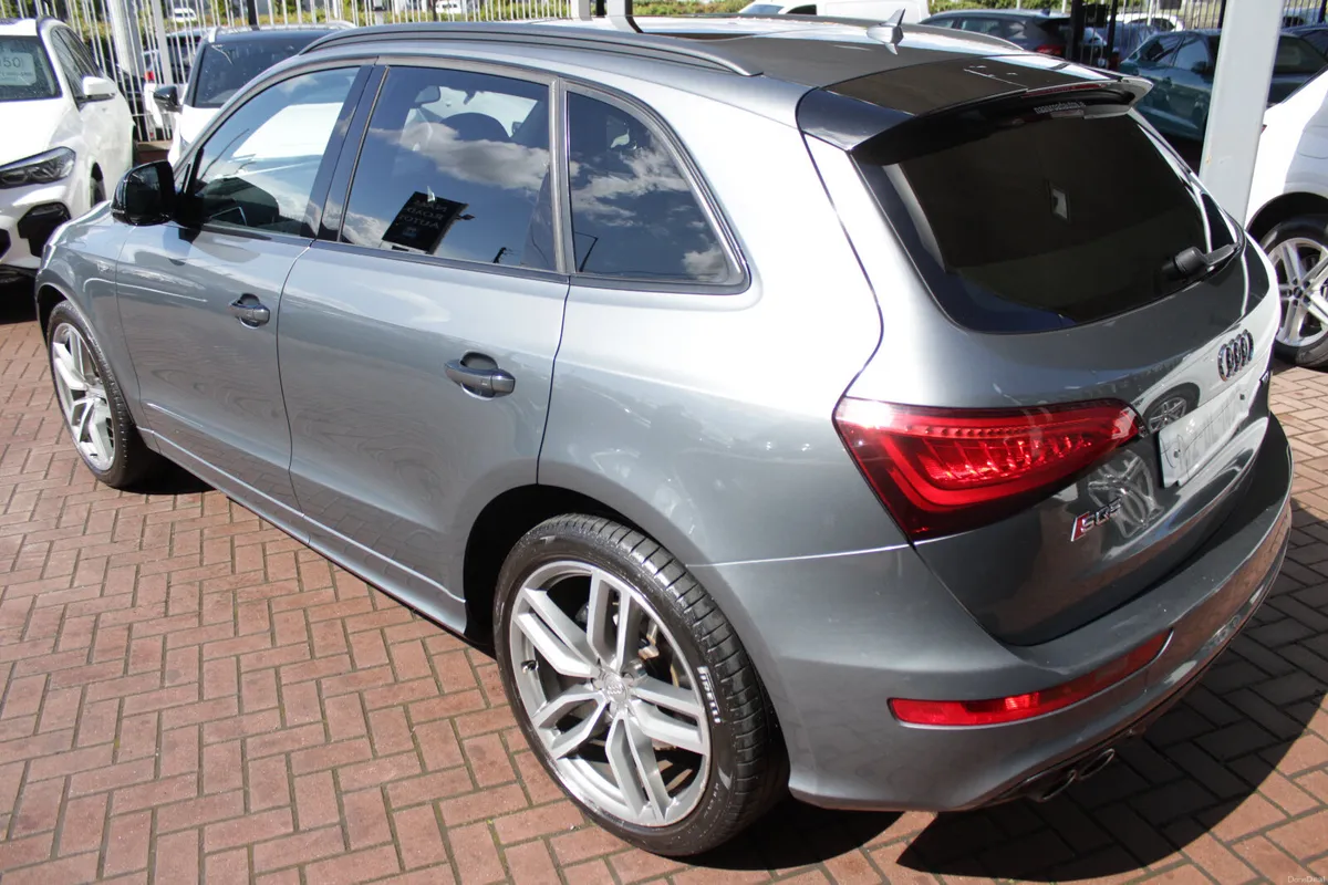 3.0 TDI V6T QUATTRO SLINE SQ5 // PAN ROOF // STUNN - Image 6