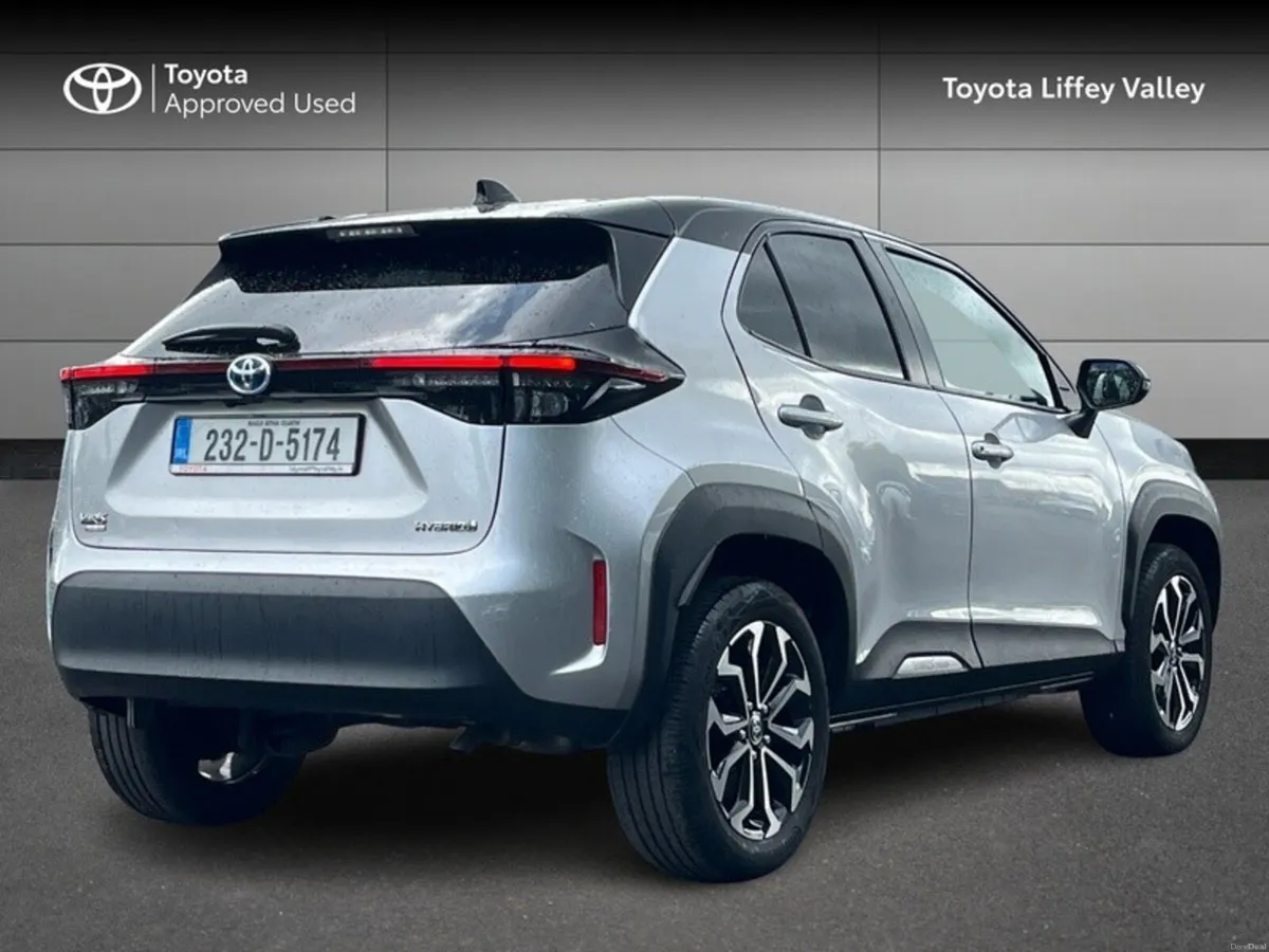 Toyota Yaris Cross YARIS CROSS LUNA SPORT HYBRID - Image 2