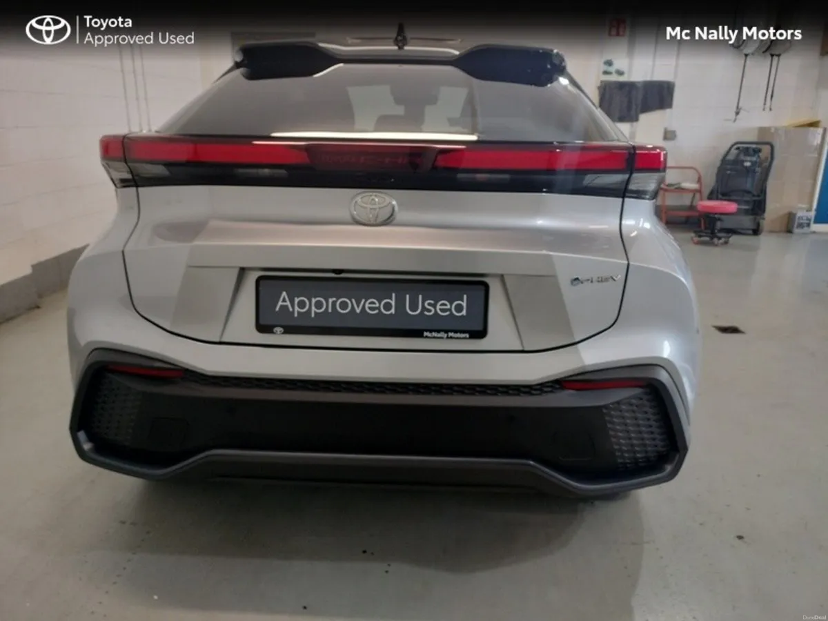 Toyota C-HR 242 PHEV SPORT+ PLUG IN HYBRID LOW KMS - Image 4