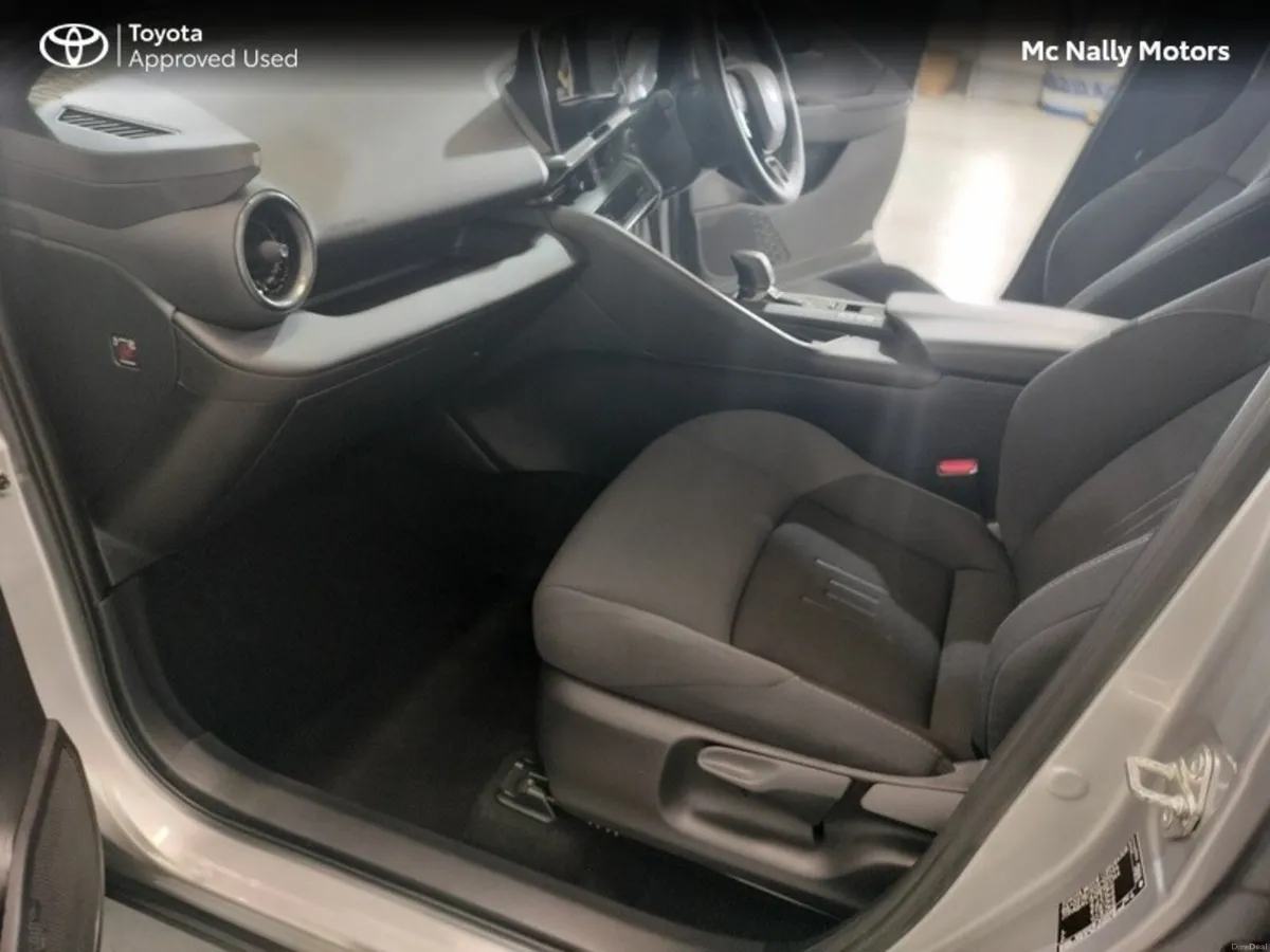 Toyota C-HR 242 PHEV SPORT+ PLUG IN HYBRID LOW KMS - Image 6