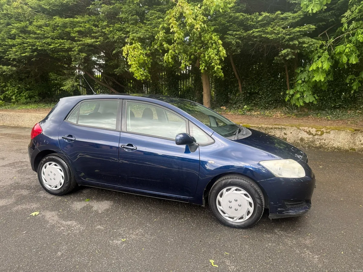 Toyota Auris 1.4 petrol Nct 2/27 Tax5/26 - Image 1