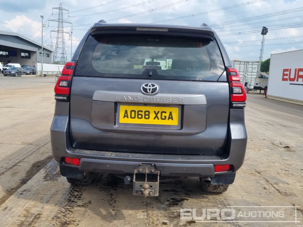 2018 Toyota Land Cruiser - Image 3