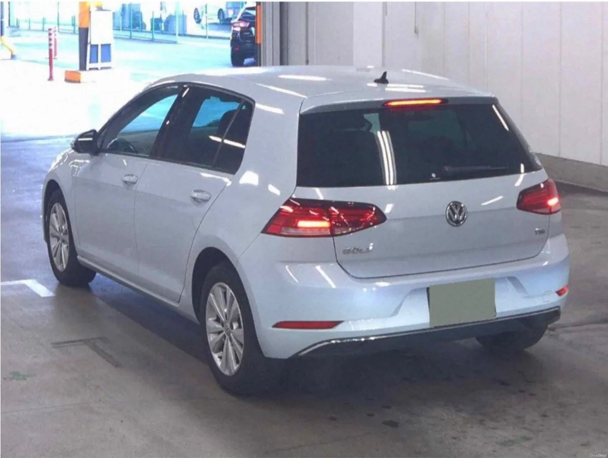 Volkswagen Golf White 2017 - Image 4