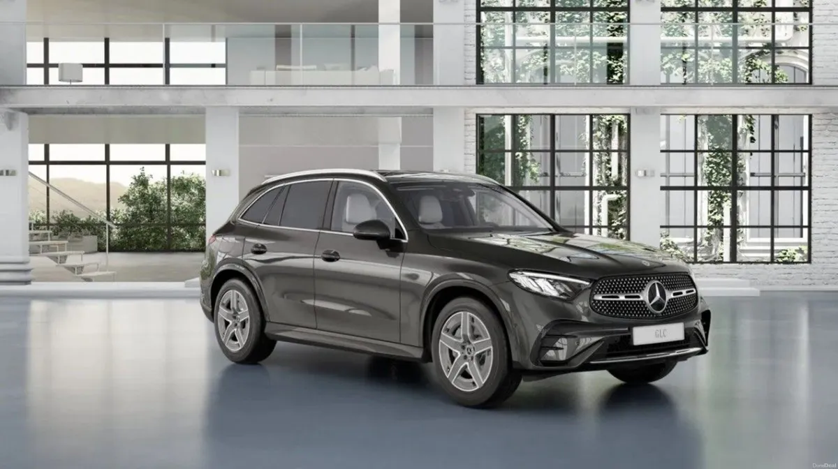 Mercedes-Benz GLC GLC 300 e 4MATIC - Image 2