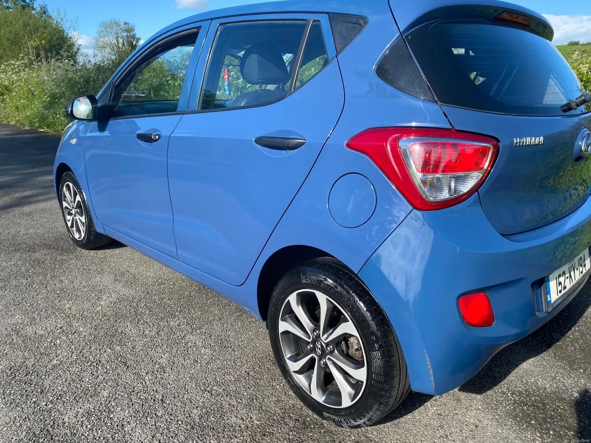 HYUNDAI i10 SPORT 🏏 AS NEW LOW KMS NCT.-TAX MINT - Image 2