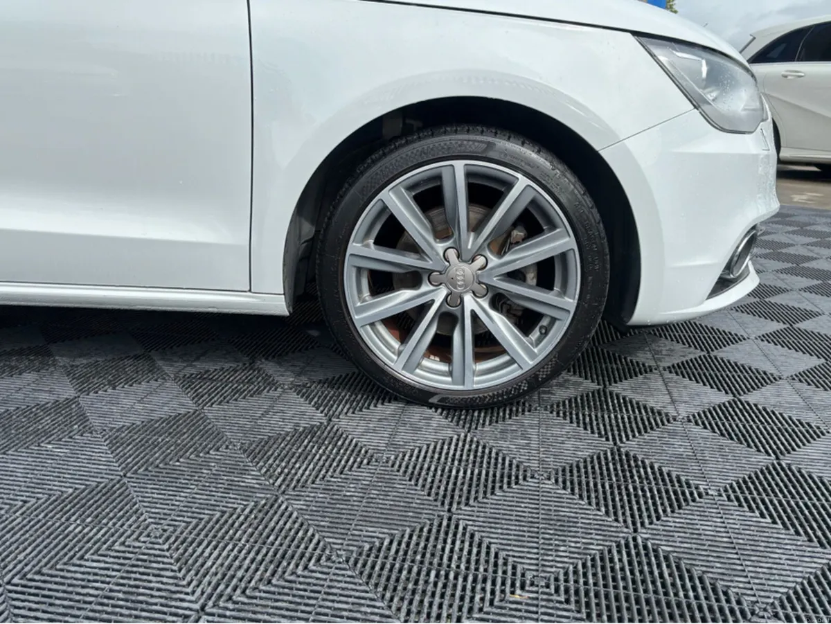 Audi A1 Audi A1 1.4 petrol, auto, loaded with spec - Image 3