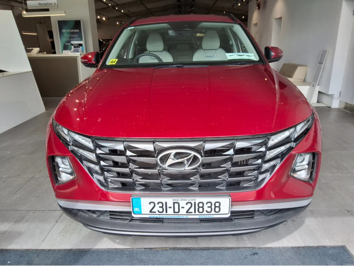 Hyundai Tucson EXECUTIVE HYBRID - Image 4