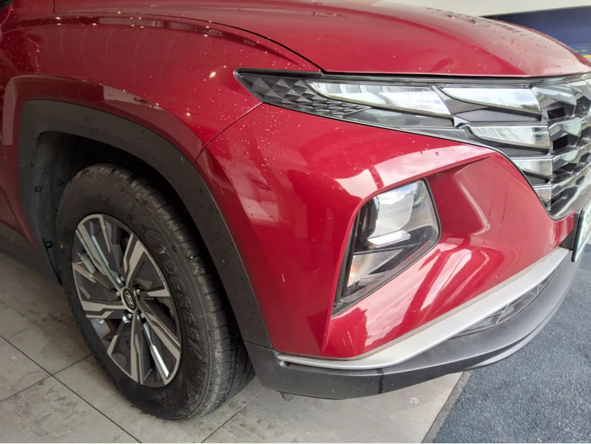 Hyundai Tucson EXECUTIVE HYBRID - Image 5