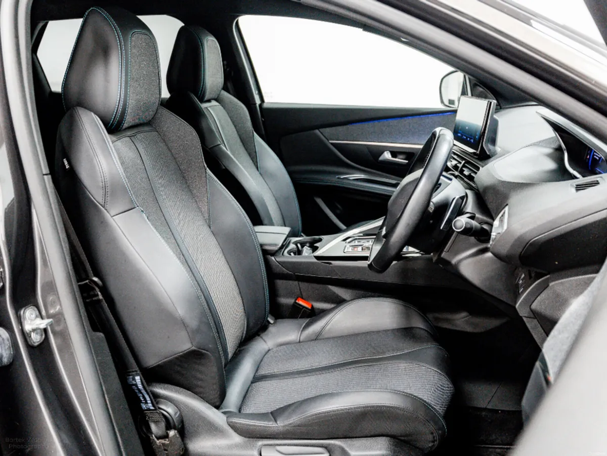 Peugeot 3008 Allure 1.5 Diesel Auto 130HP - Image 3