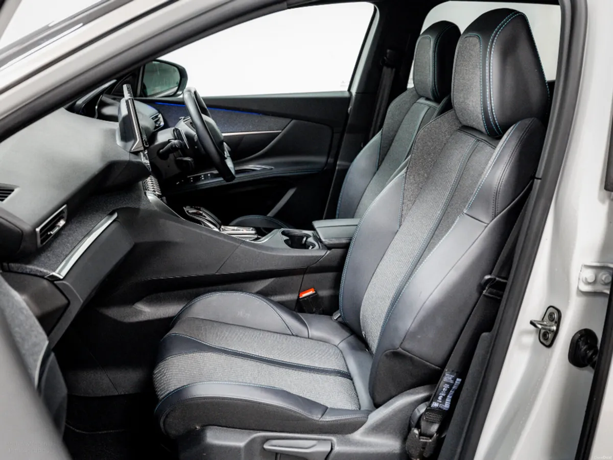 Peugeot 3008 Allure 1.5 Diesel Auto 130HP - Image 5