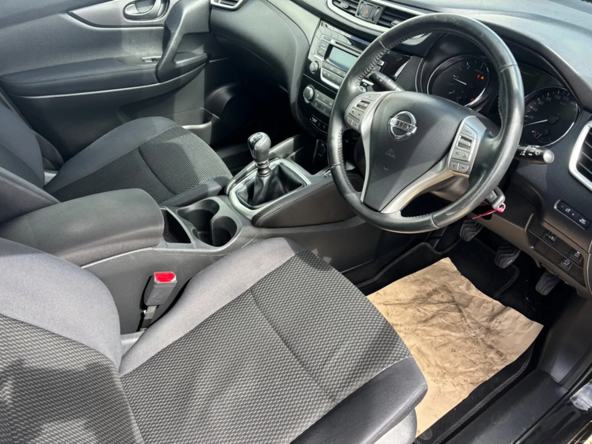 Nissan Qashqai 1.5 DSL XE 4DR - Image 3