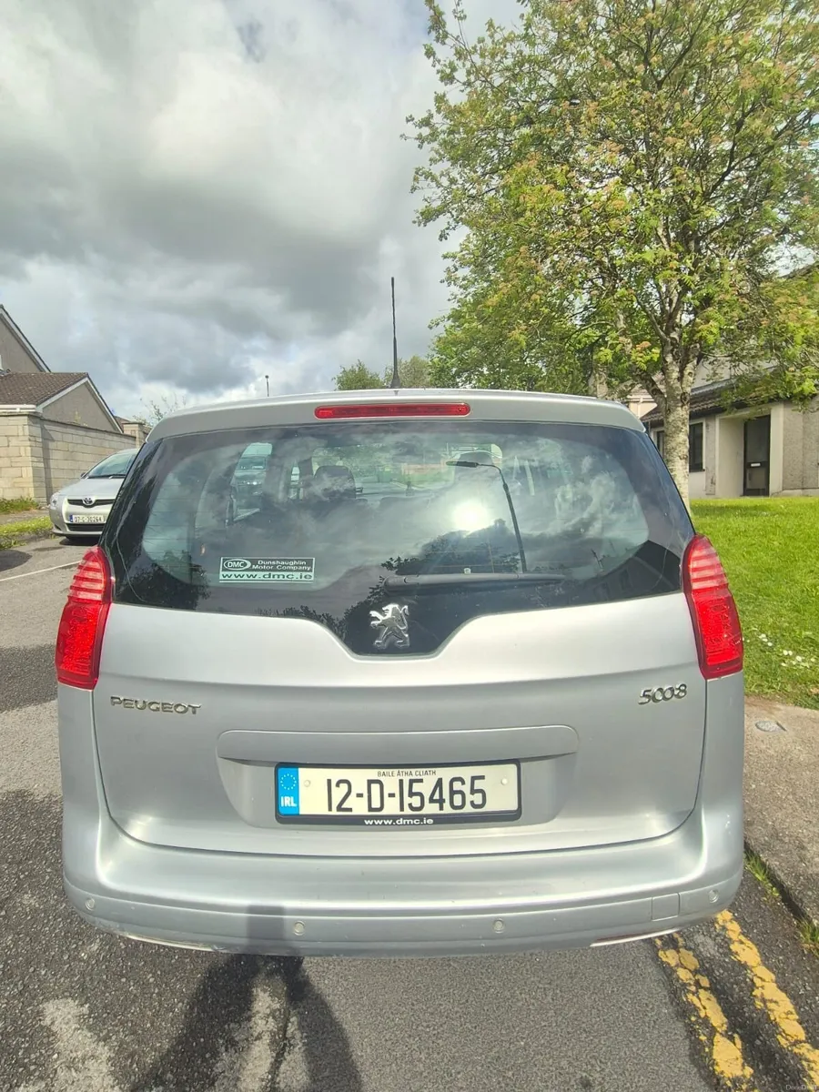 Peugeot 5008 2012 - Image 4