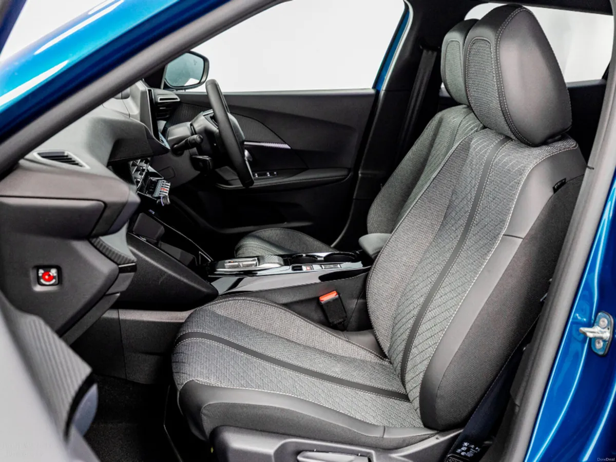Peugeot 2008 Allure Hybrid Auto 110HP - Includes P - Image 6