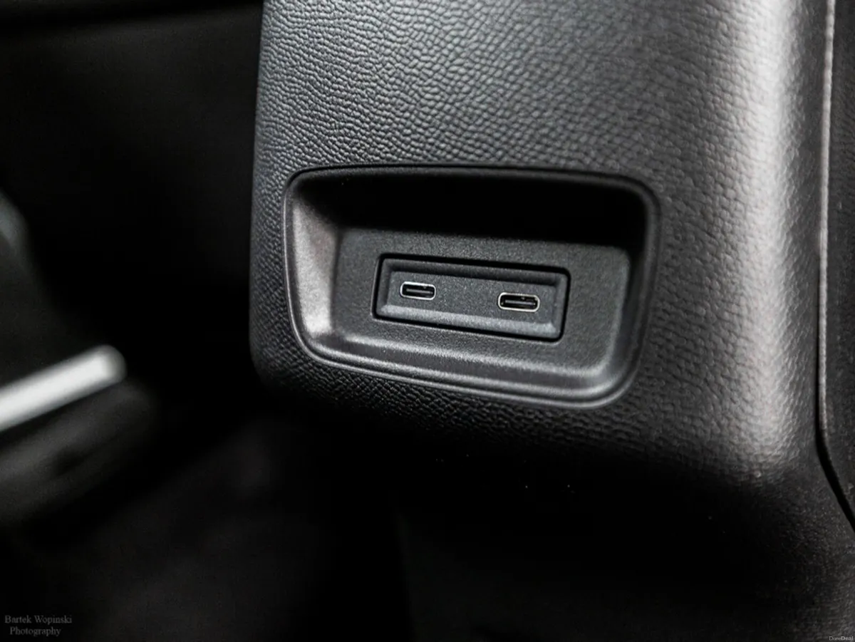 Citroen C3 Aircross Max Hybrid Auto 145HP - 7 Seat - Image 5