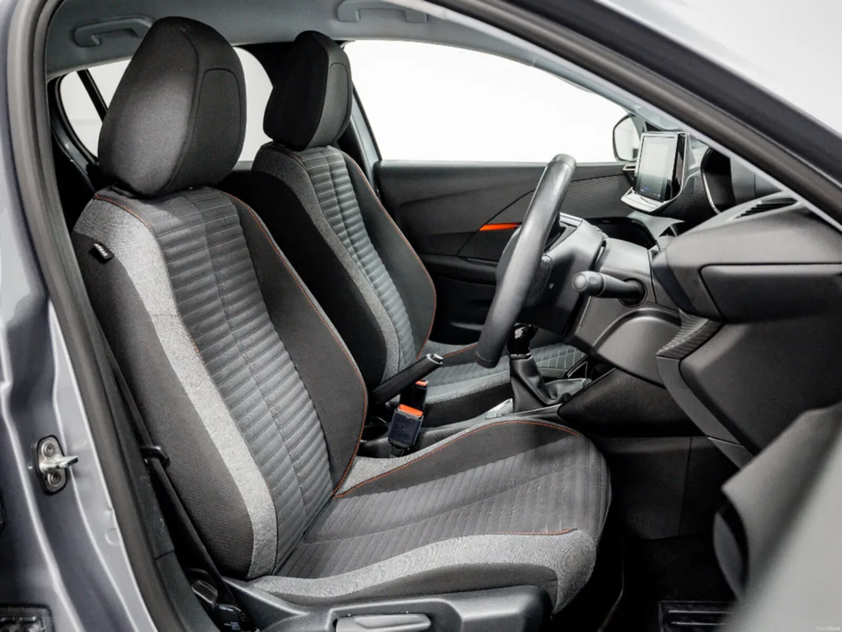 Peugeot 208 Active 1.2 Petrol 75HP - Image 3