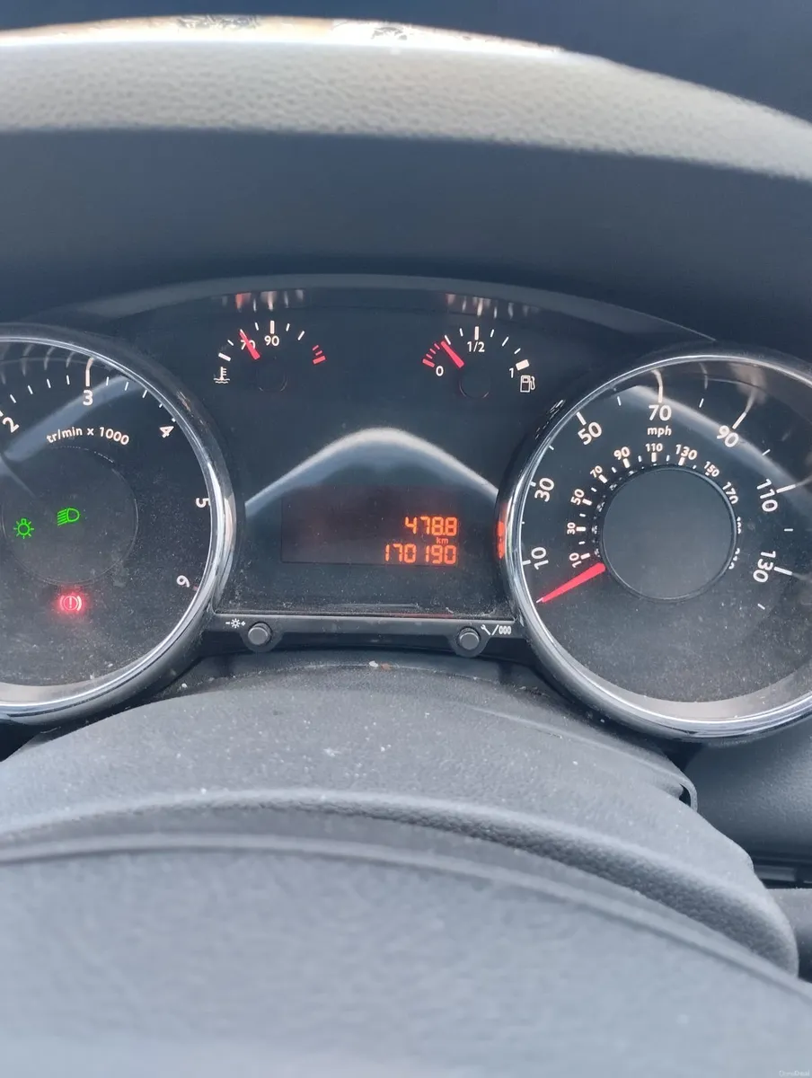 Peugeot 3008 2015 - Image 2