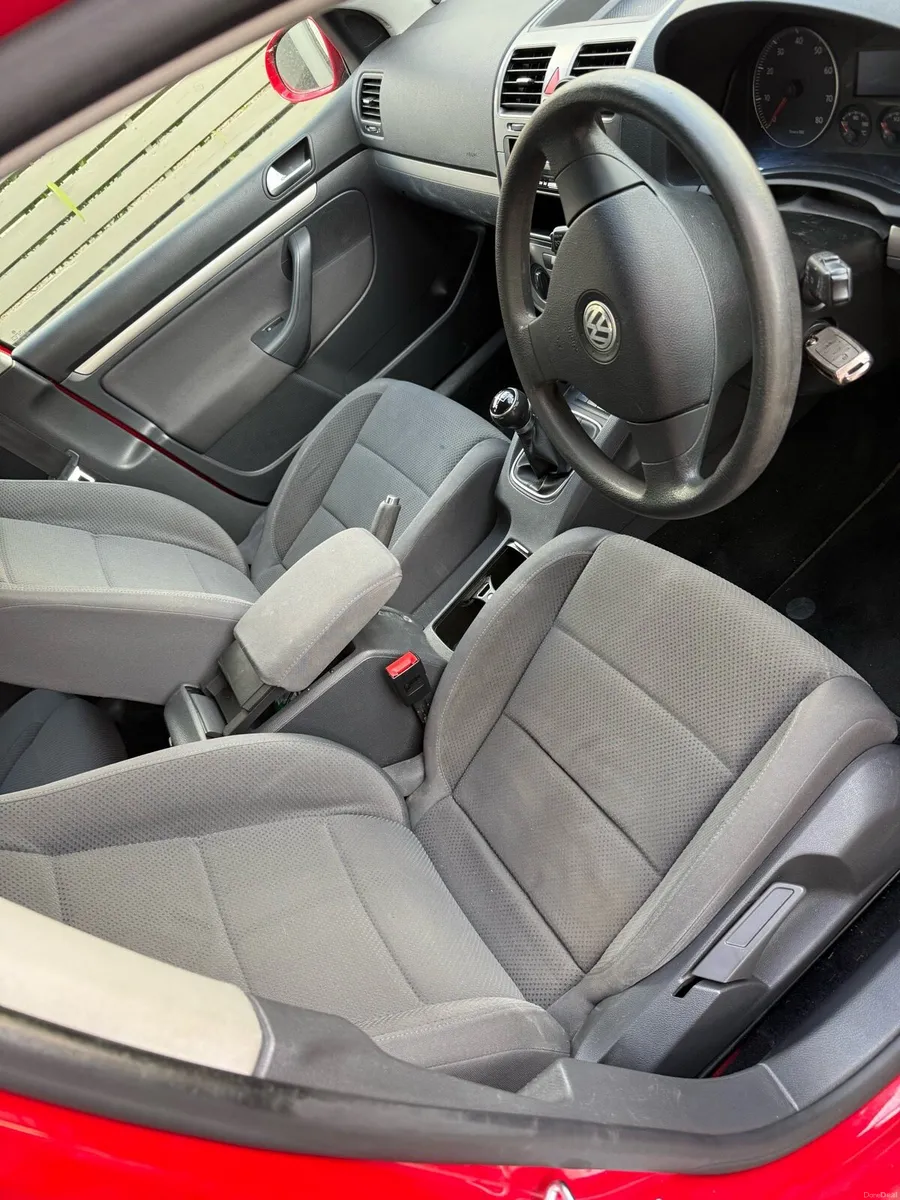 Volkswagen Golf 1.4litre petrol - Image 3