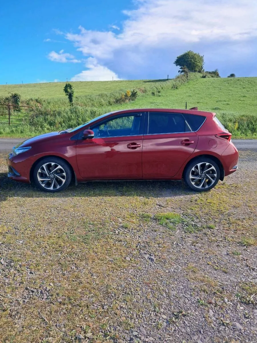 Car - Image 3