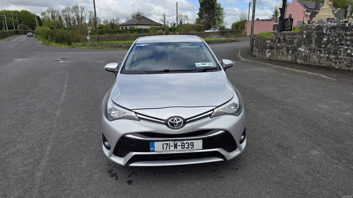 2017 Toyota Avensis 2.0 diesel manual - Image 4