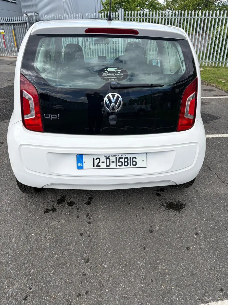 Volkswagen up! 2012 - Image 2