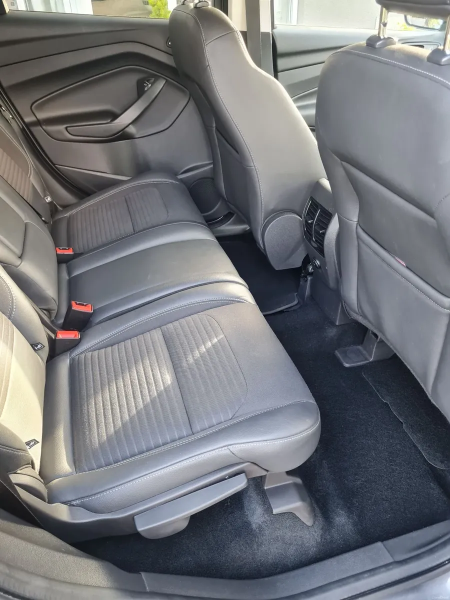 Ford Kuga 2017 - Image 2