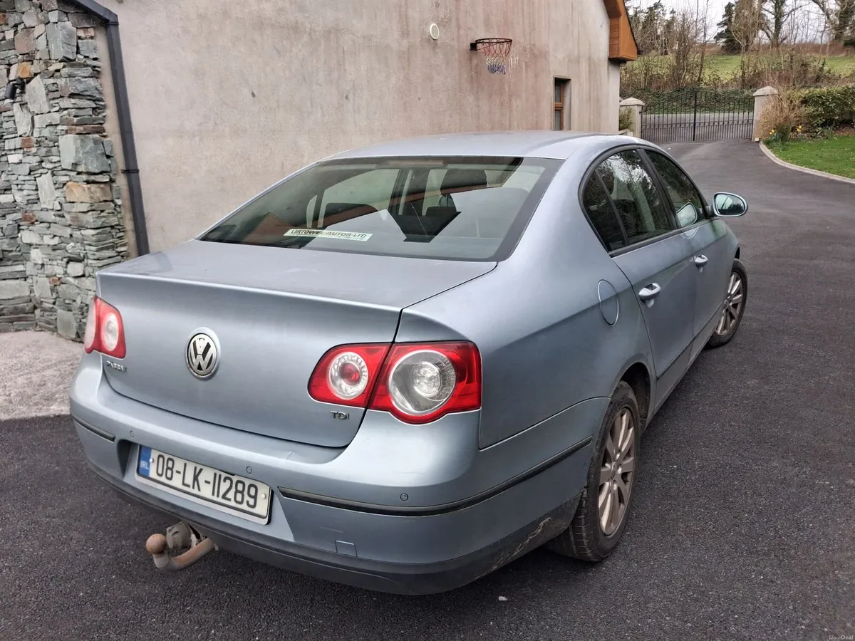 Volkswagen Passat 2008 - Image 4