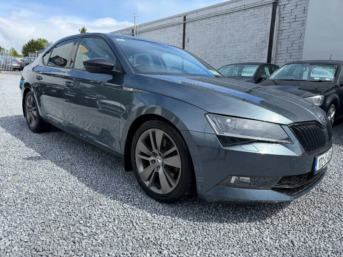 2017 (172) Skoda Superb 2.0 TDI Sportline DSG - Image 1
