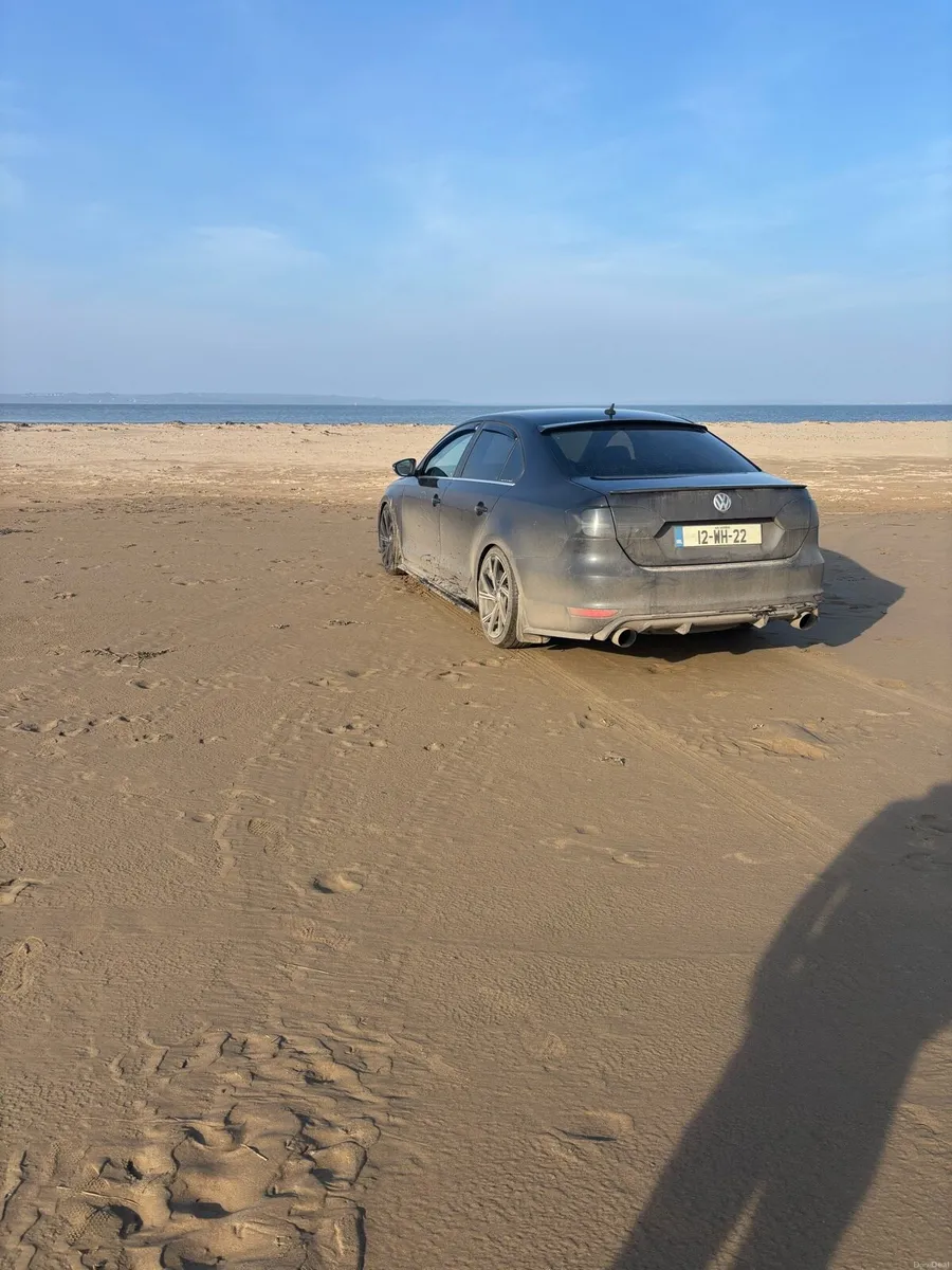 Volkswagen Jetta - Image 3